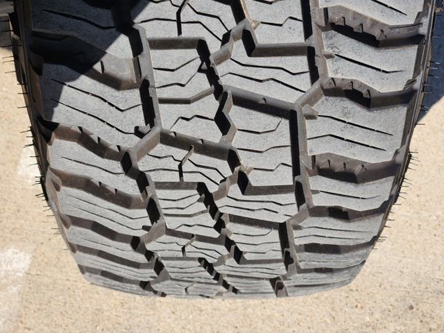 Used 2025 Chevrolet Colorado Trail Boss image 19