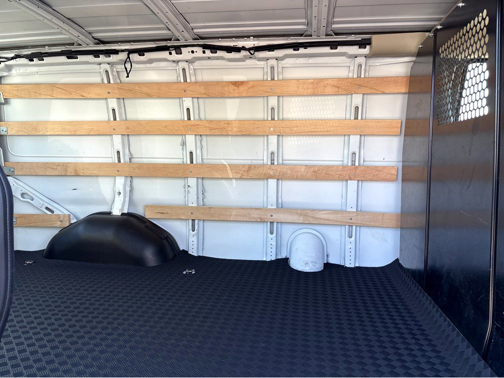 Used 2024 GMC Savana 2500 w/ Driver Convenience Package RWD image 10