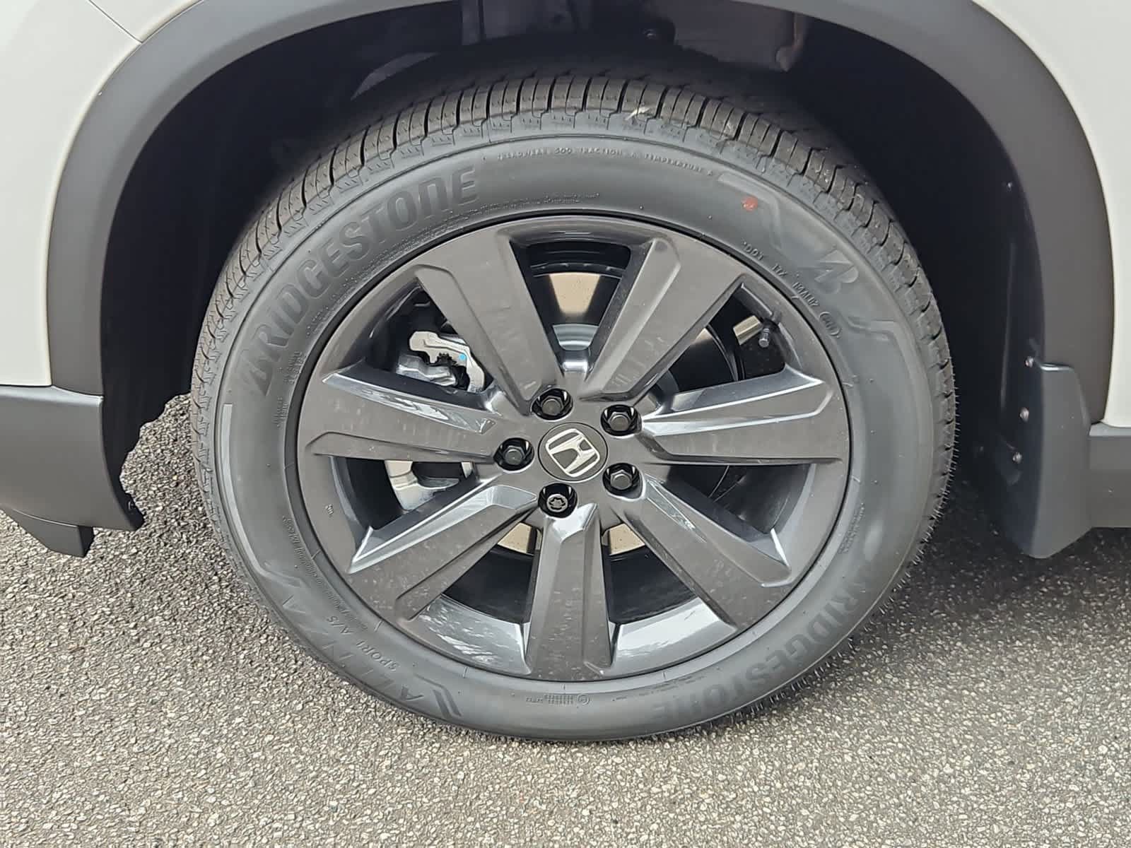 New 2026 Honda Pilot Sport image 7
