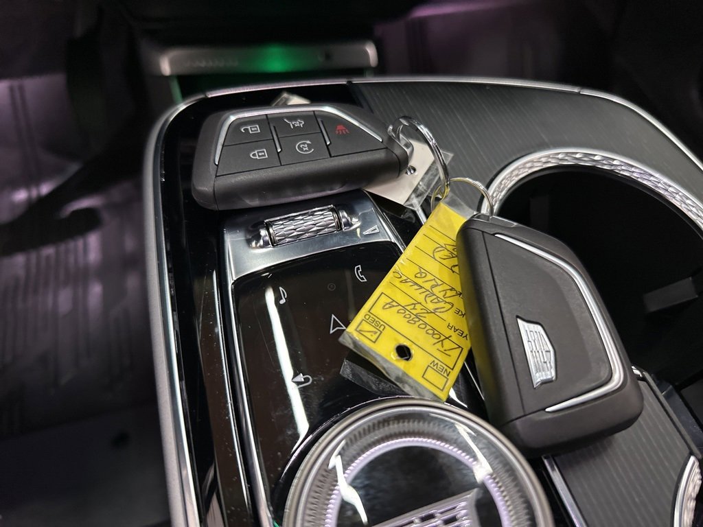 Used 2024 Cadillac Lyriq Luxury w/ LPO, Floor Liner Package image 41