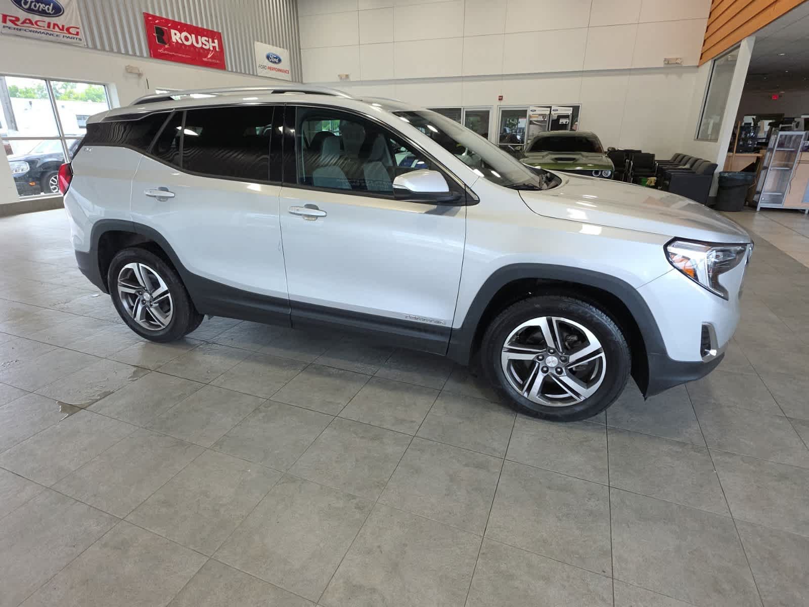 Used 2020 GMC Terrain SLT w/ Preferred Package AWD/4WD image 5