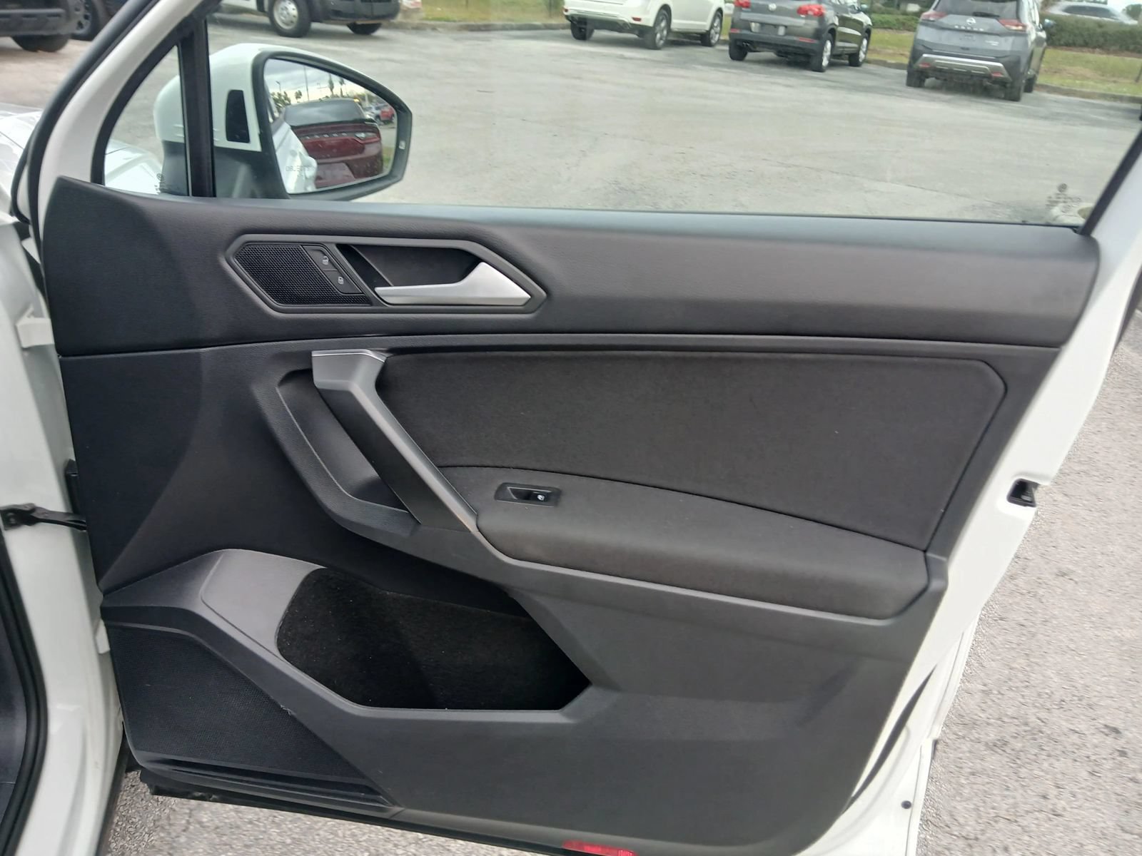 Used 2021 Volkswagen Tiguan S FWD image 31
