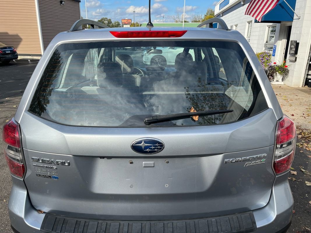 Used 2015 Subaru Forester 2.5i w/ Alloy Wheel Package image 18
