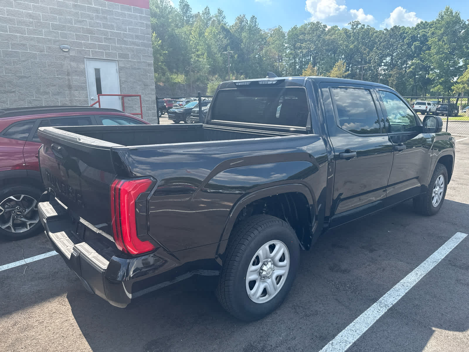 Certified 2025 Toyota Tundra SR AWD/4WD image 4