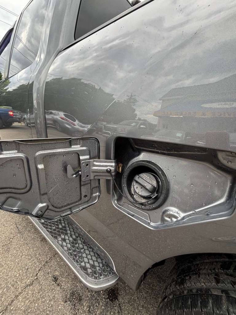 Used 2019 Nissan Titan SV w/ SV Convenience Package AWD/4WD image 29