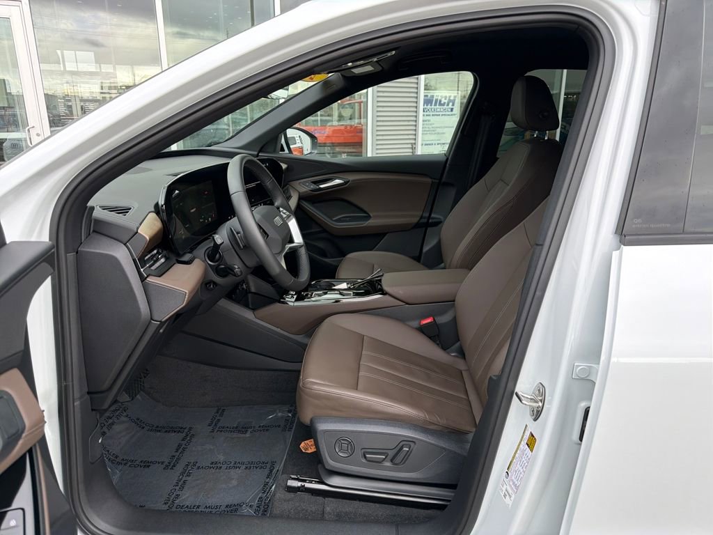 Used 2025 Audi Q6 e-tron Premium w/ Convenience Package image 9