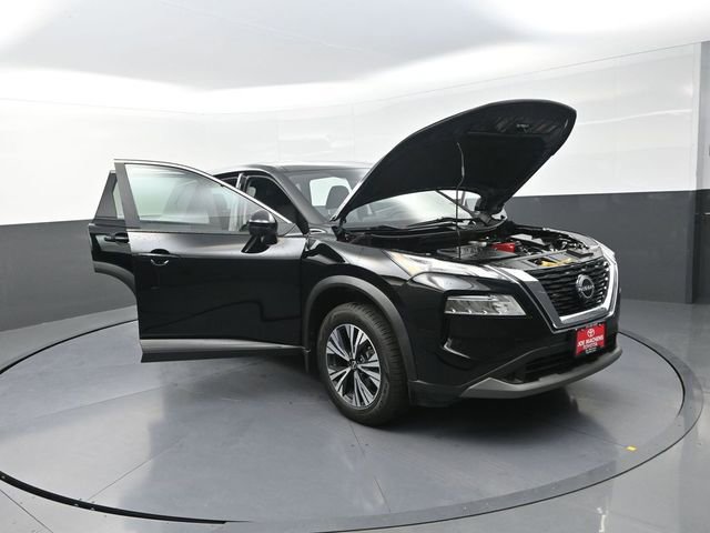 Used 2023 Nissan Rogue SV image 35