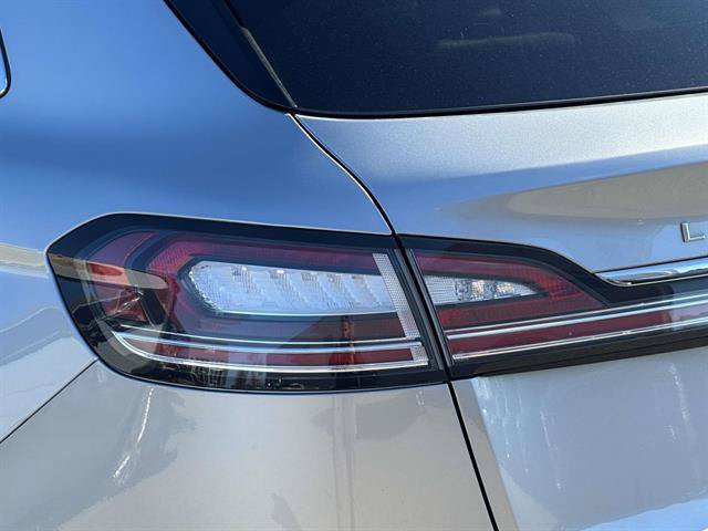 Used 2022 Lincoln Nautilus Reserve AWD/4WD image 29
