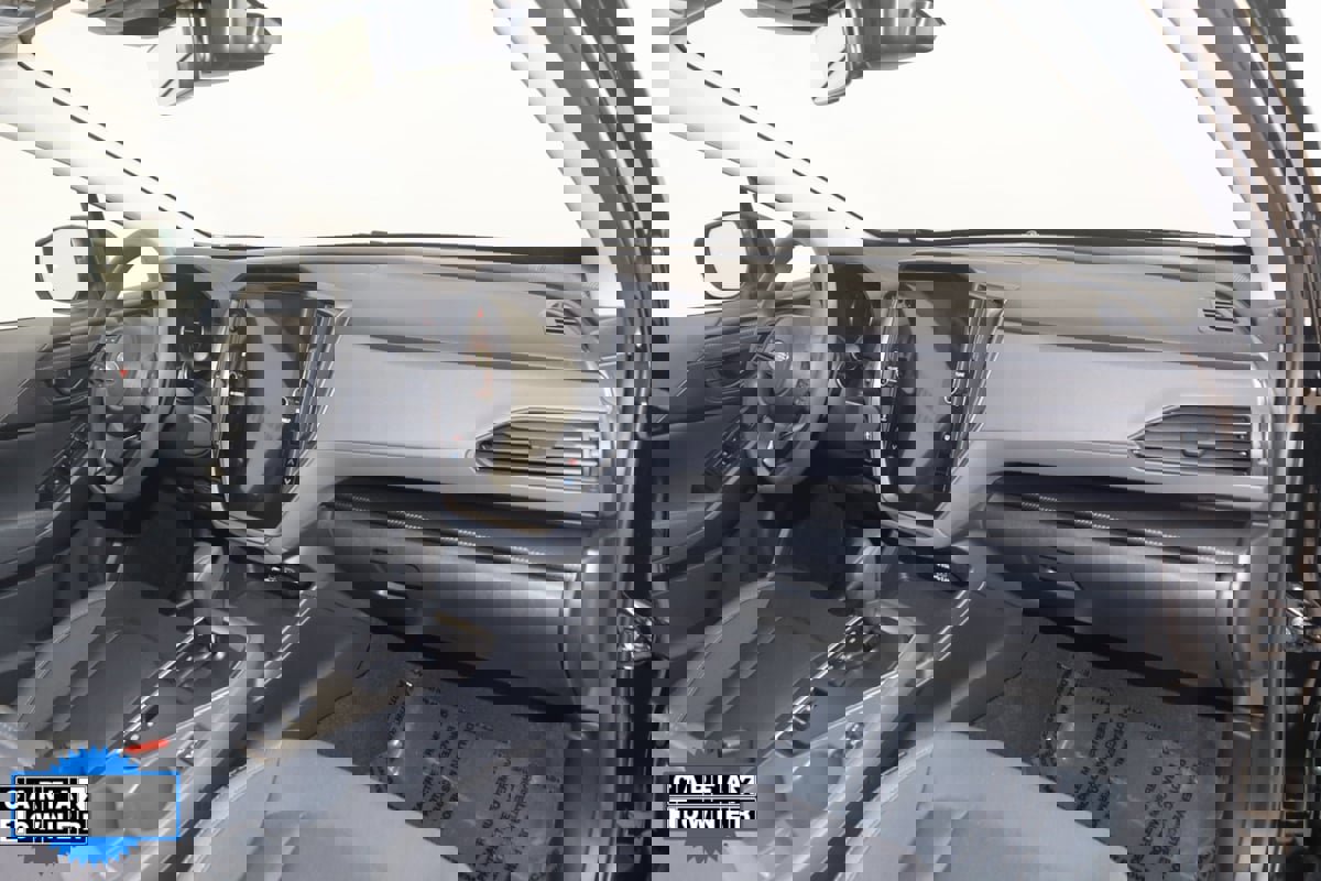 Used 2025 Subaru Crosstrek 2.0i Premium image 40