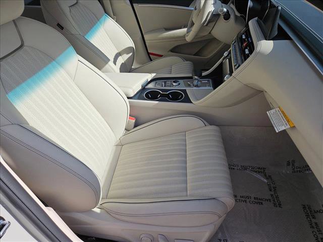 Used 2026 Genesis G70 2.5T Prestige image 20