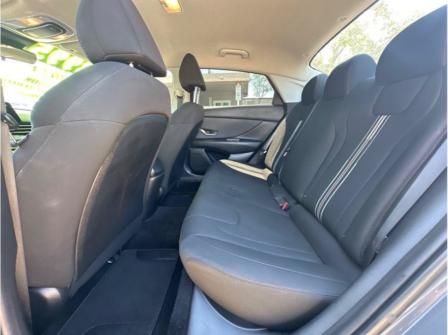 Used 2023 Hyundai Elantra SEL w/ Convenience Package FWD image 13