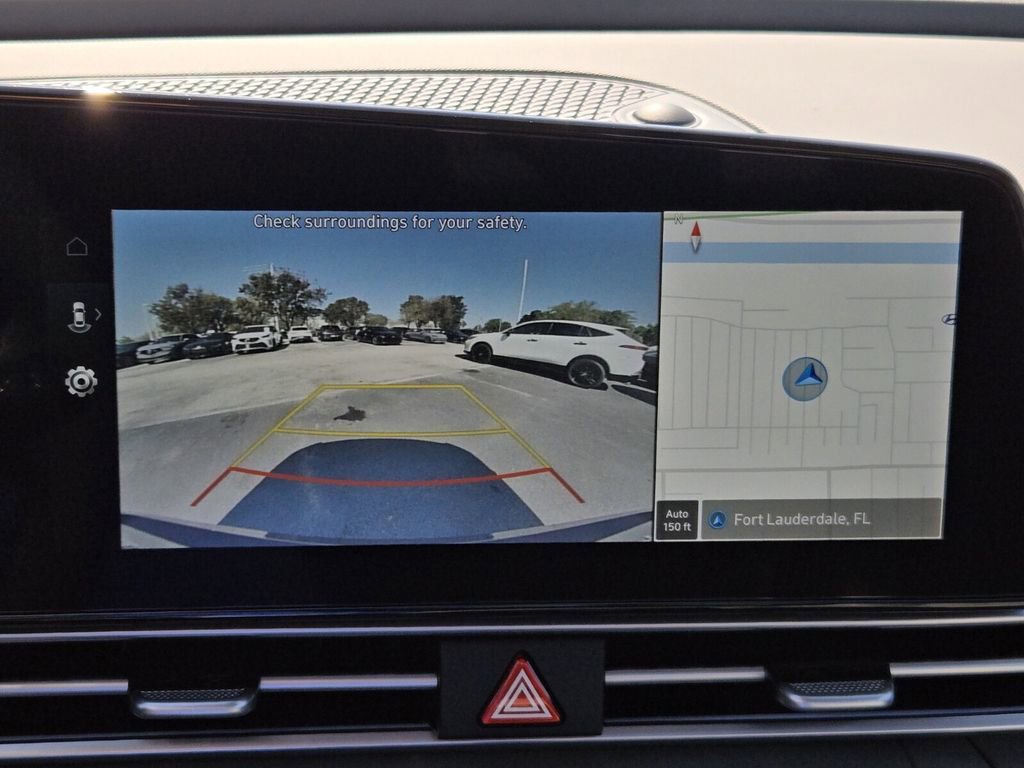 Certified 2025 Hyundai Elantra SEL image 20