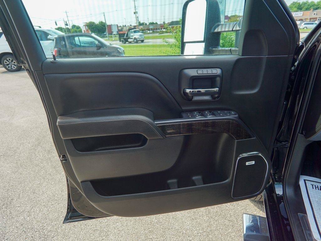 Used 2015 GMC Sierra 3500 Denali AWD/4WD image 17