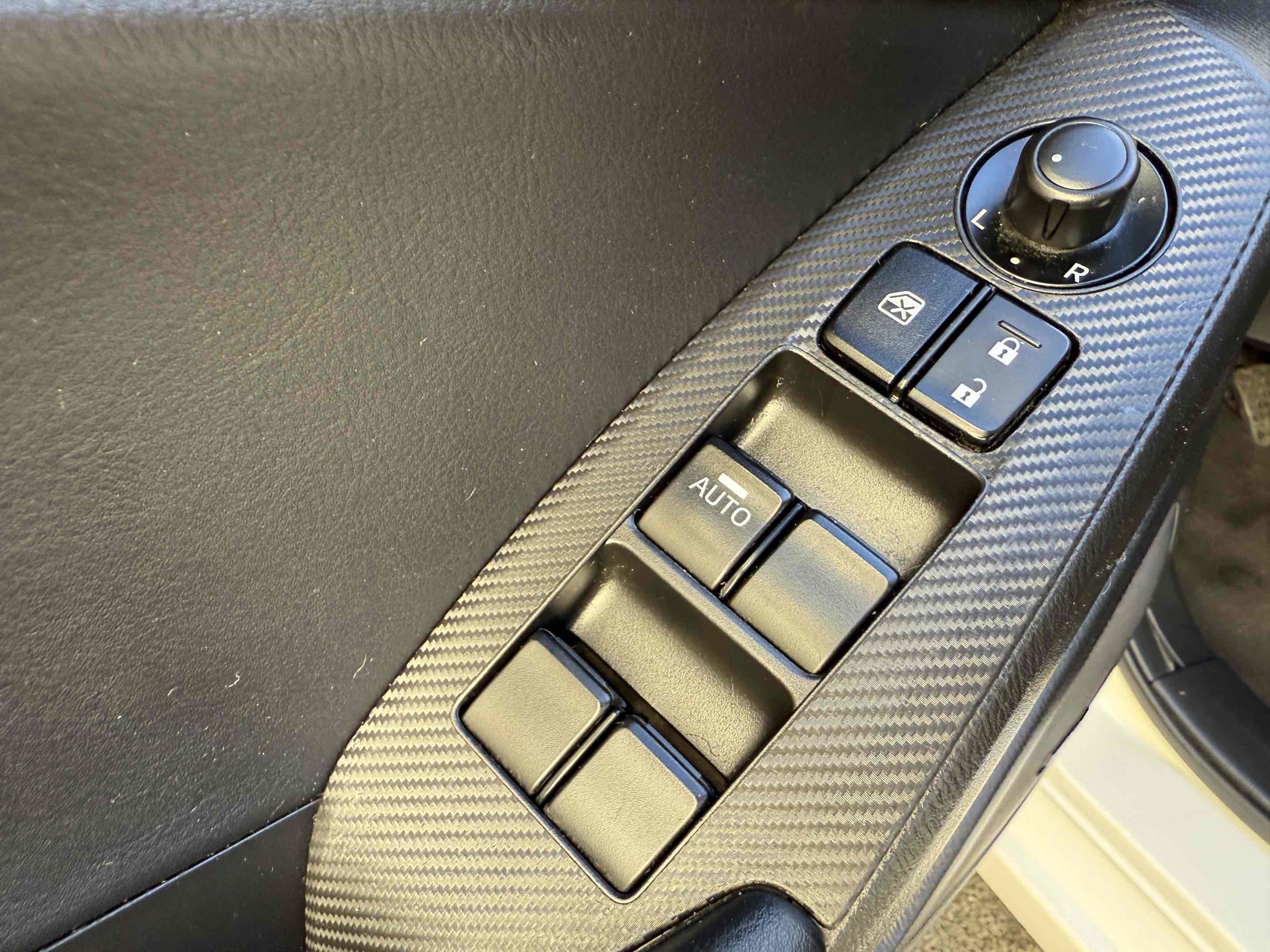 Used 2015 MAZDA MAZDA3 i Grand Touring image 28