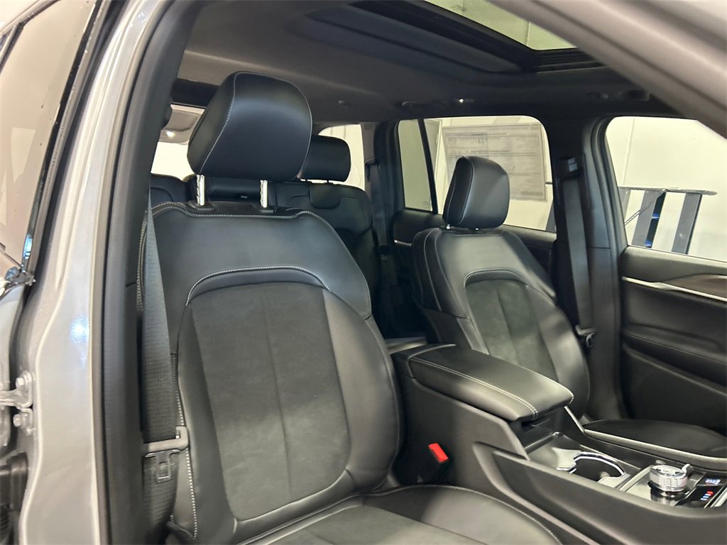 New 2026 Jeep Grand Cherokee Laredo image 34