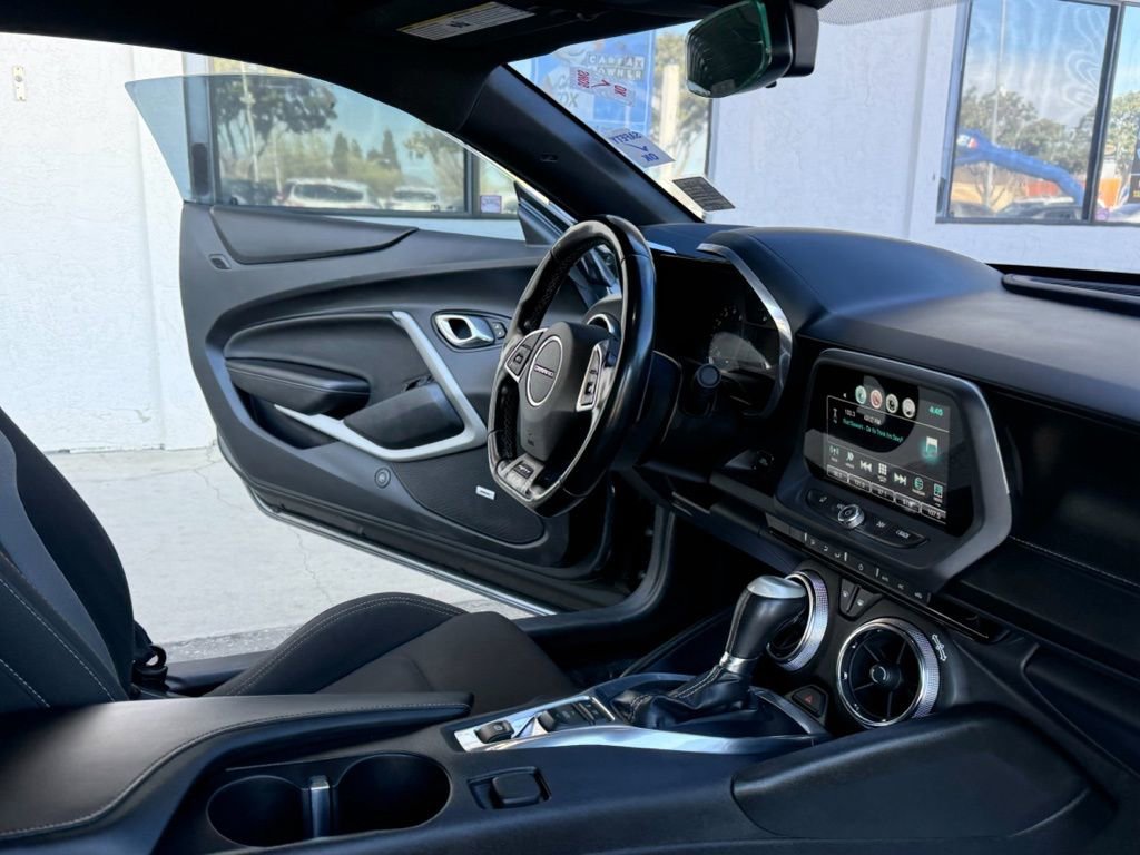 Used 2017 Chevrolet Camaro LT w/ Technology Package image 25