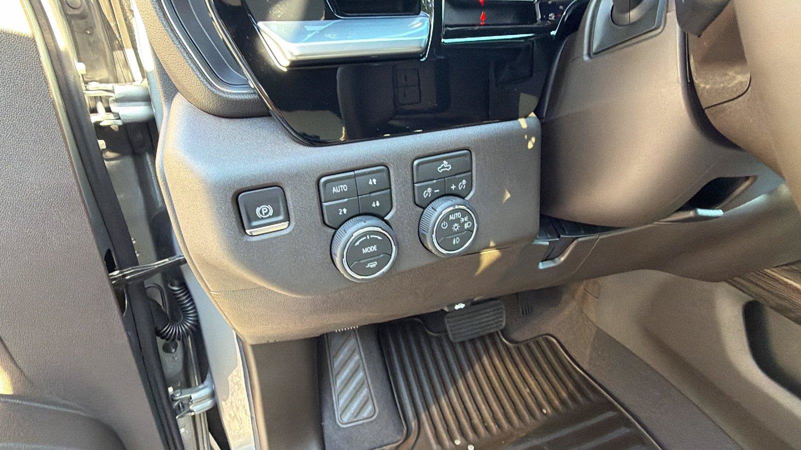 New 2026 Chevrolet Silverado 1500 RST w/ Convenience Package II AWD/4WD image 20