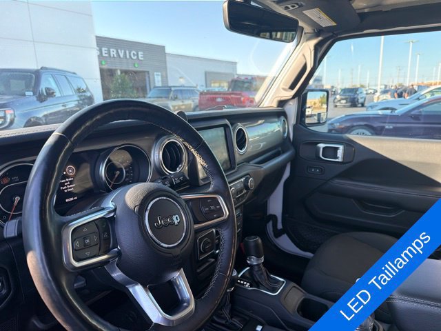 Used 2019 Jeep Wrangler Unlimited Sahara AWD/4WD image 18