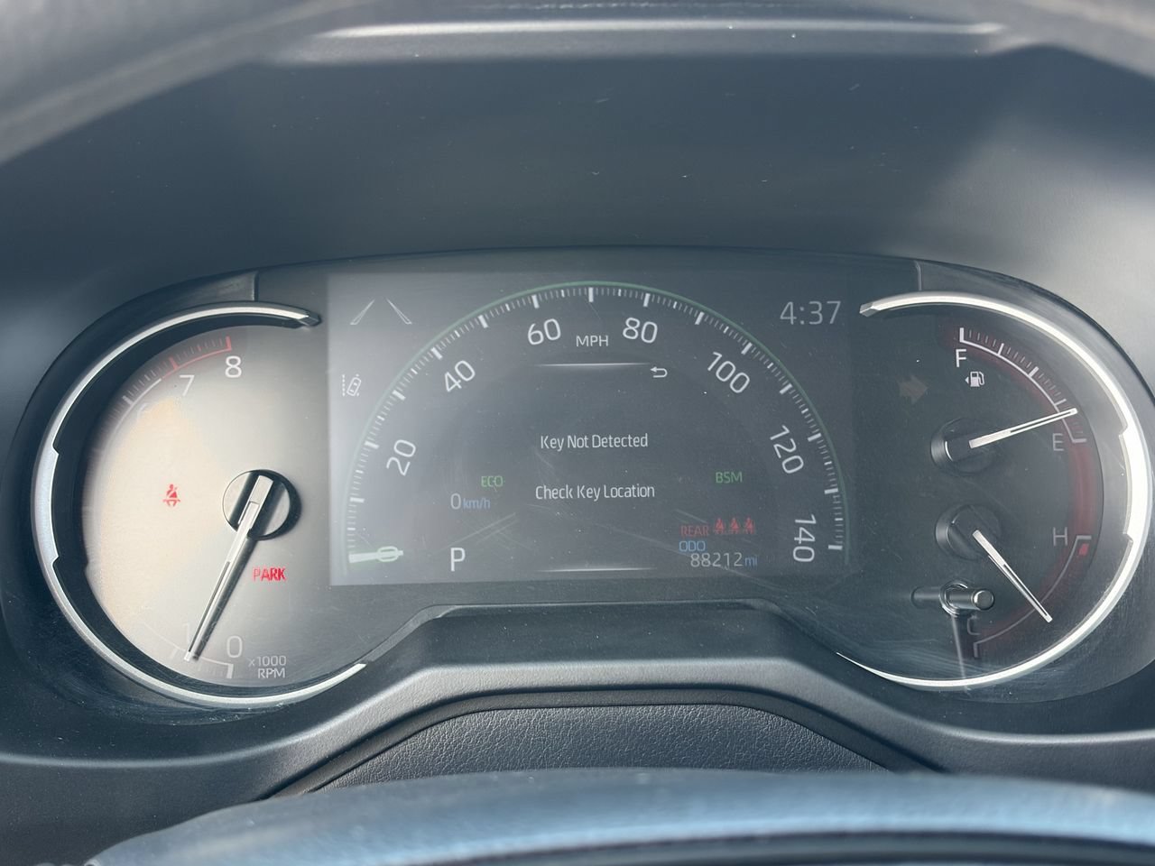 Used 2023 Toyota RAV4 XLE AWD/4WD image 28