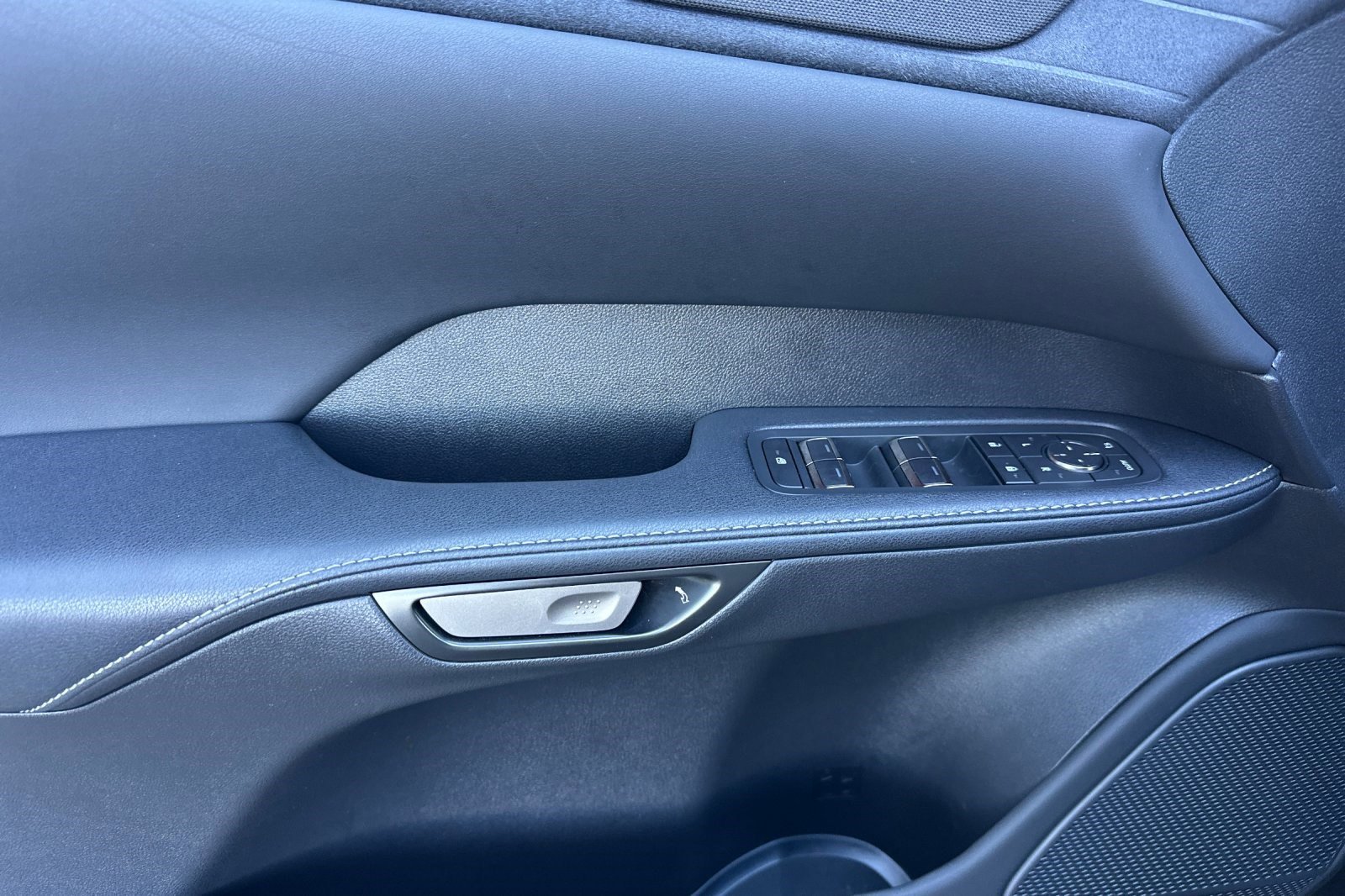 Certified 2024 Lexus RX 450h AWD w/ Luxury Package image 12