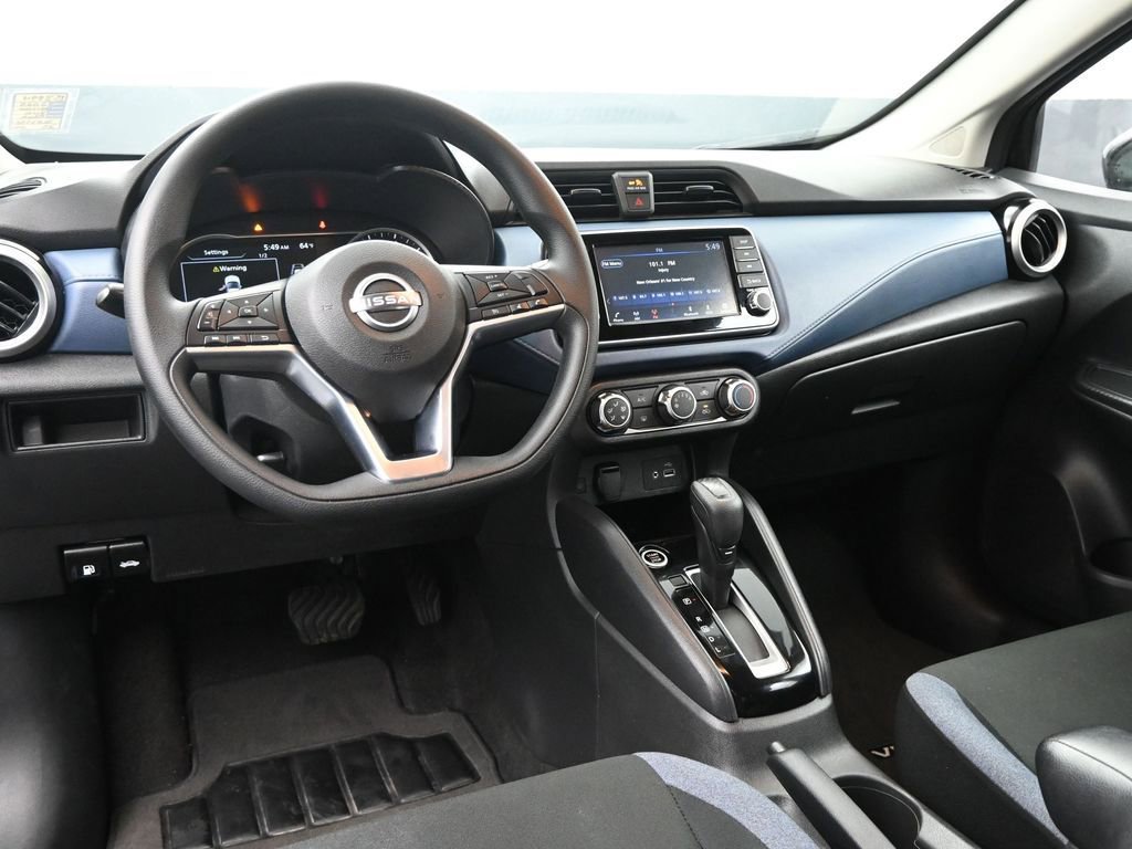 Used 2025 Nissan Versa SV image 23