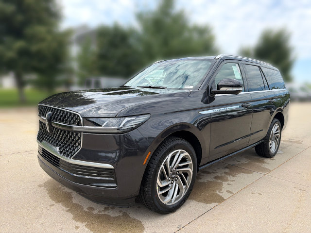 New 2026 Lincoln Navigator Reserve AWD/4WD image 11