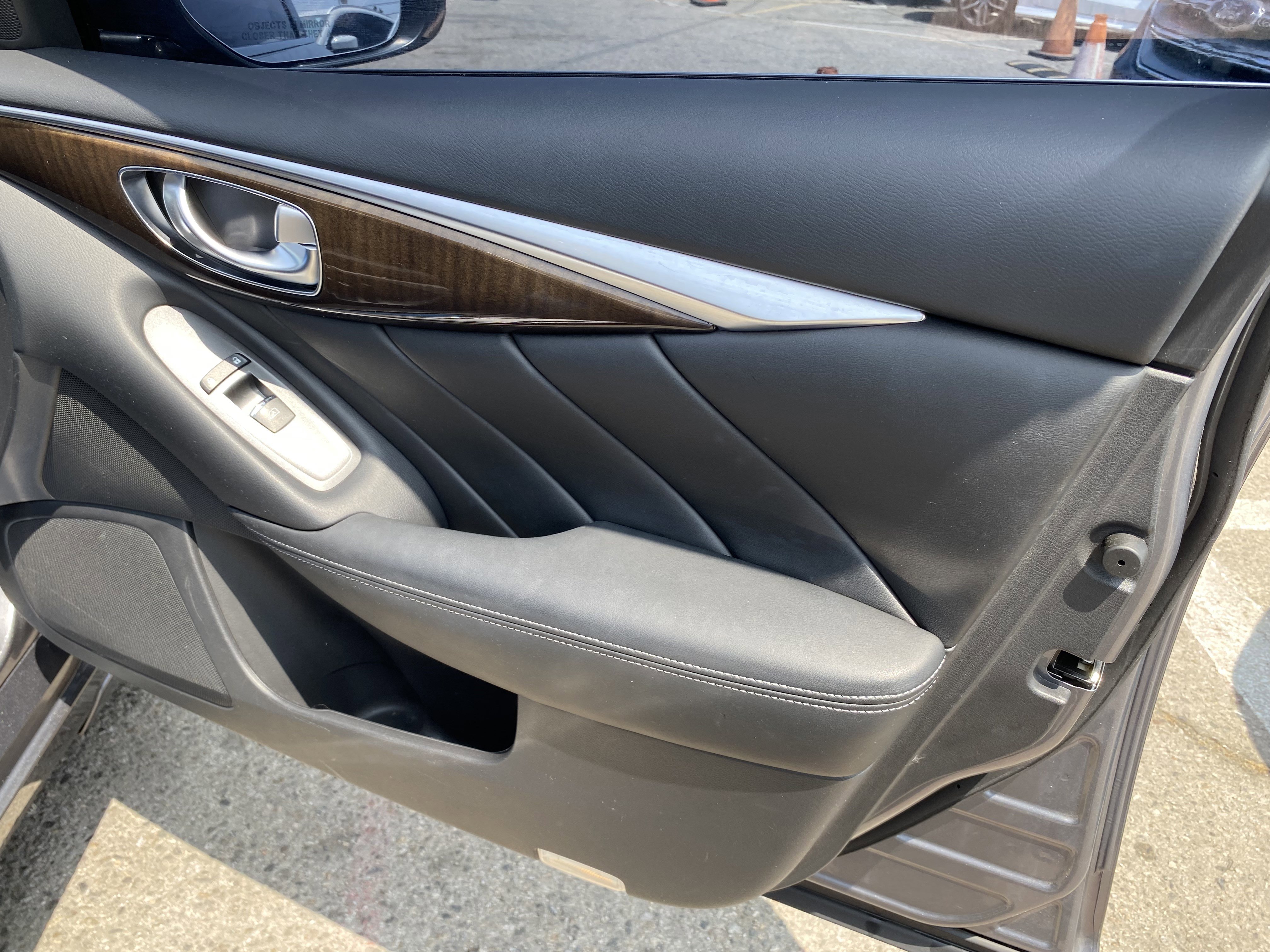 Used 2018 INFINITI Q50 Luxe w/ Cargo Package (L95) image 22