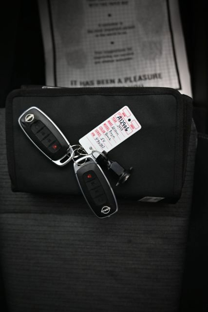 Used 2023 Nissan Rogue SV image 10