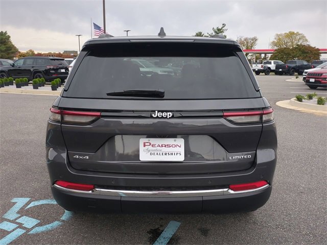 New 2025 Jeep Grand Cherokee Limited w/ Trailer Tow Package image 5