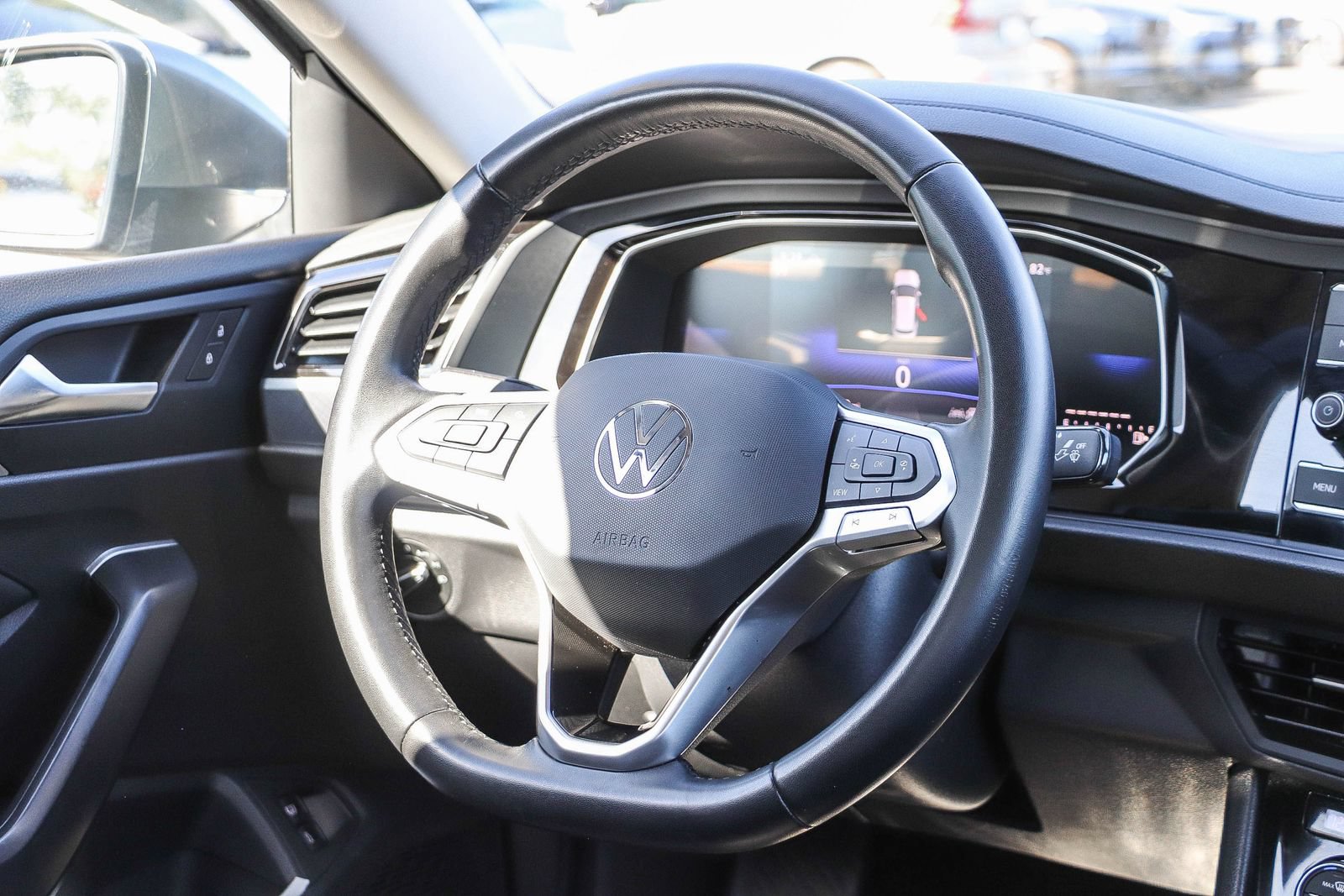 Used 2024 Volkswagen Jetta SE FWD image 16