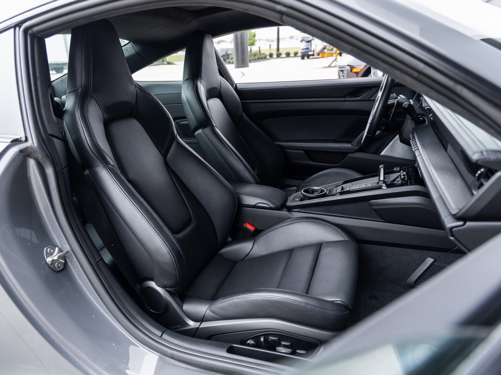 Used 2025 Porsche 911 Carrera GTS image 36