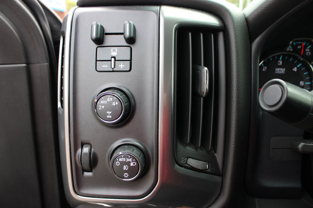 Certified 2016 Chevrolet Silverado 1500 LT w/ All Star Edition AWD/4WD image 13