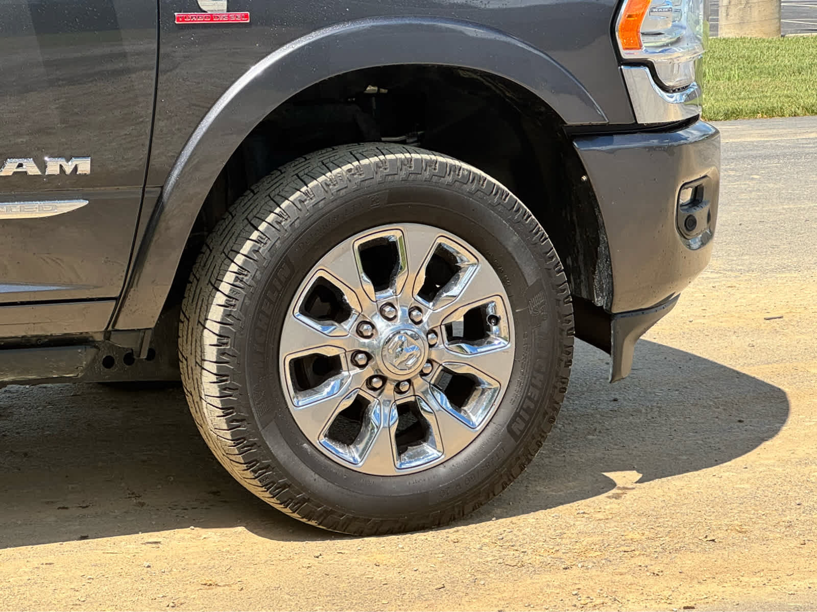 Used 2019 RAM 2500 Limited AWD/4WD image 6