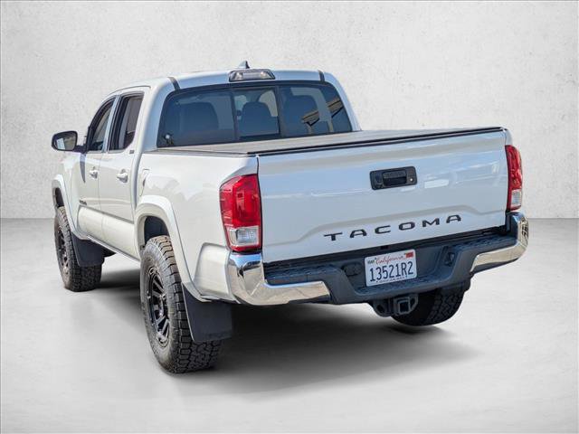 Used 2016 Toyota Tacoma SR5 w/ SR5 Appearance Package (SN) image 8
