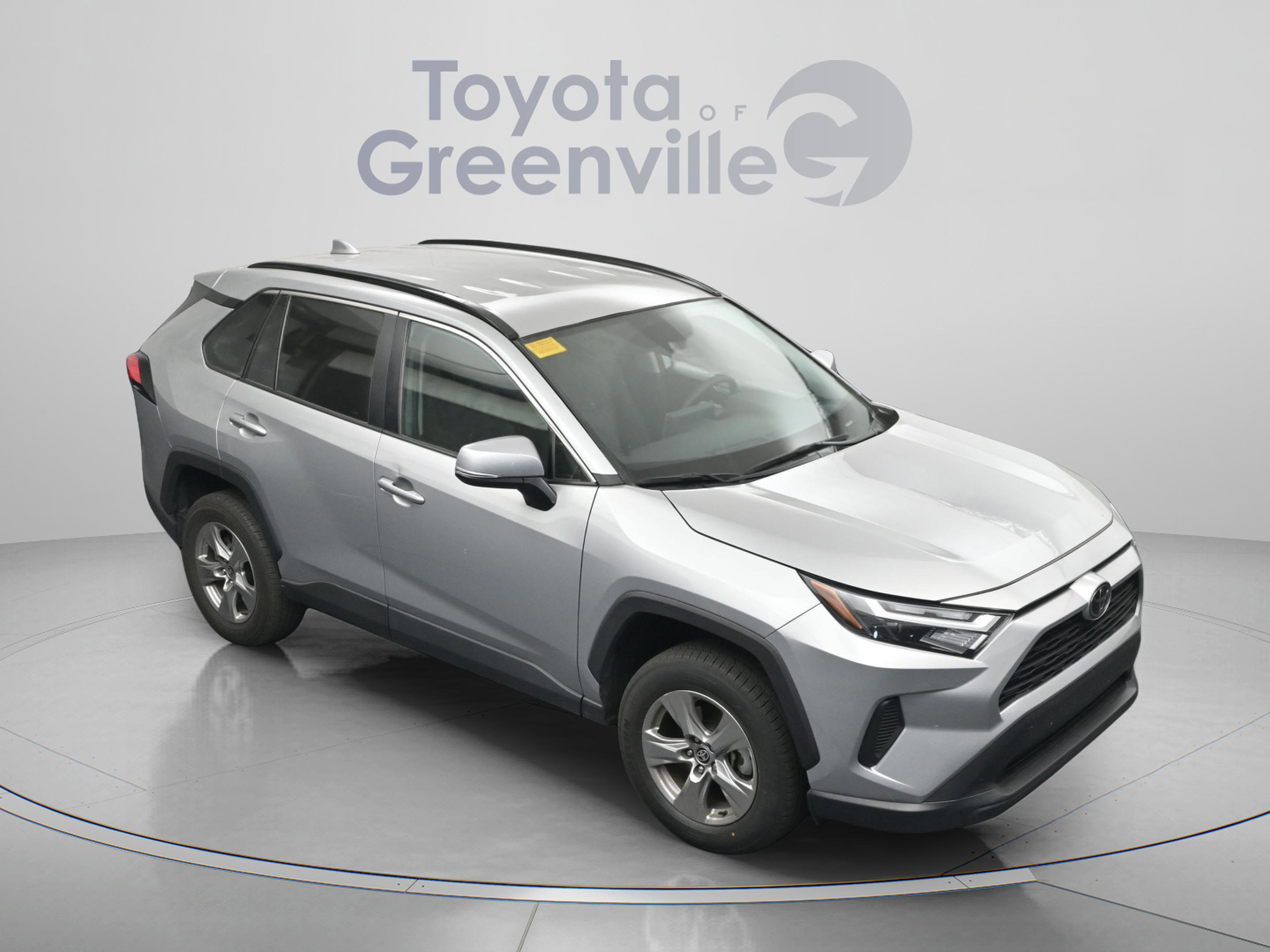 Used 2024 Toyota RAV4 XLE AWD/4WD image 19