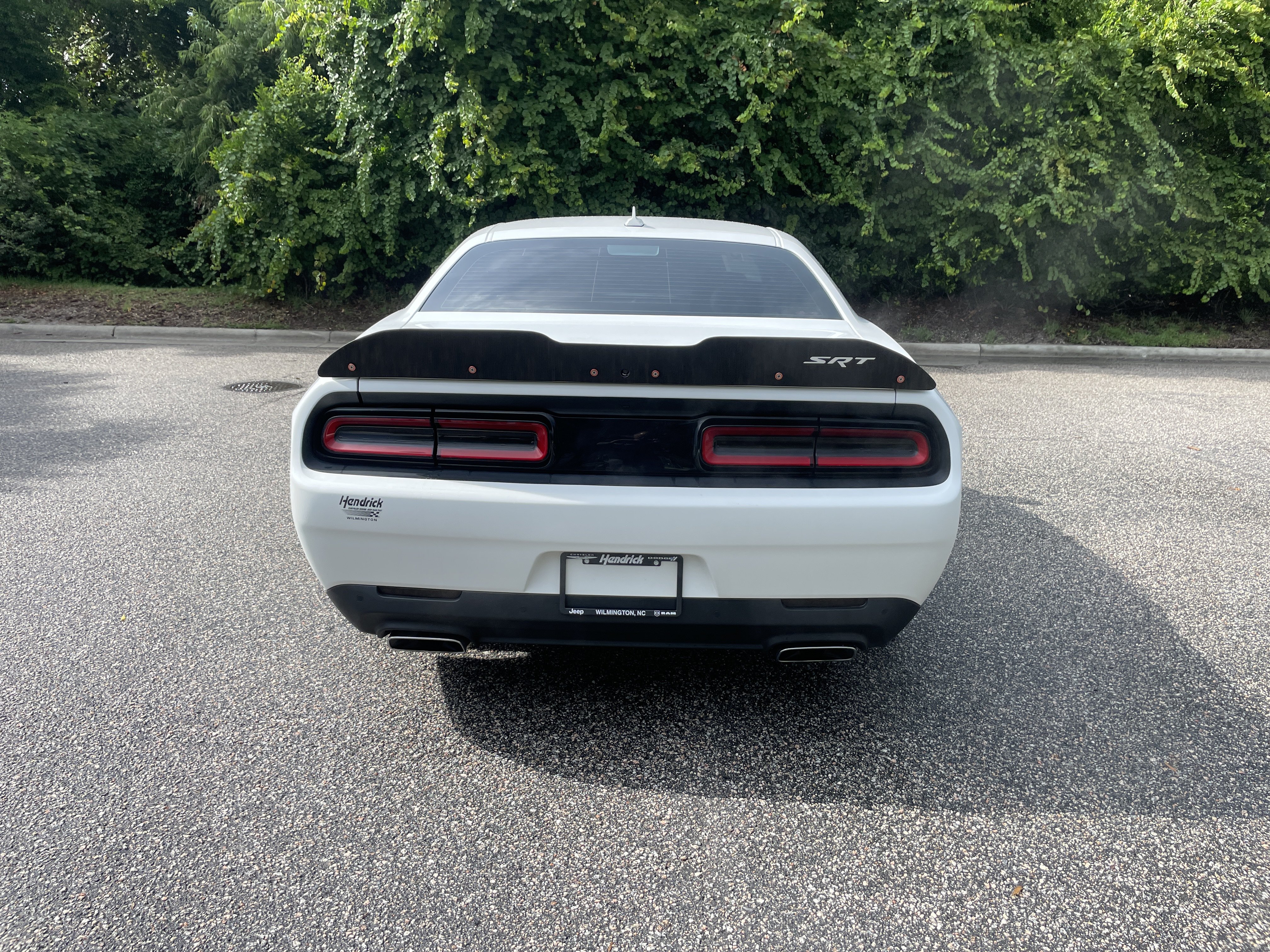 Used 2016 Dodge Challenger SRT w/ Technology Group RWD image 8