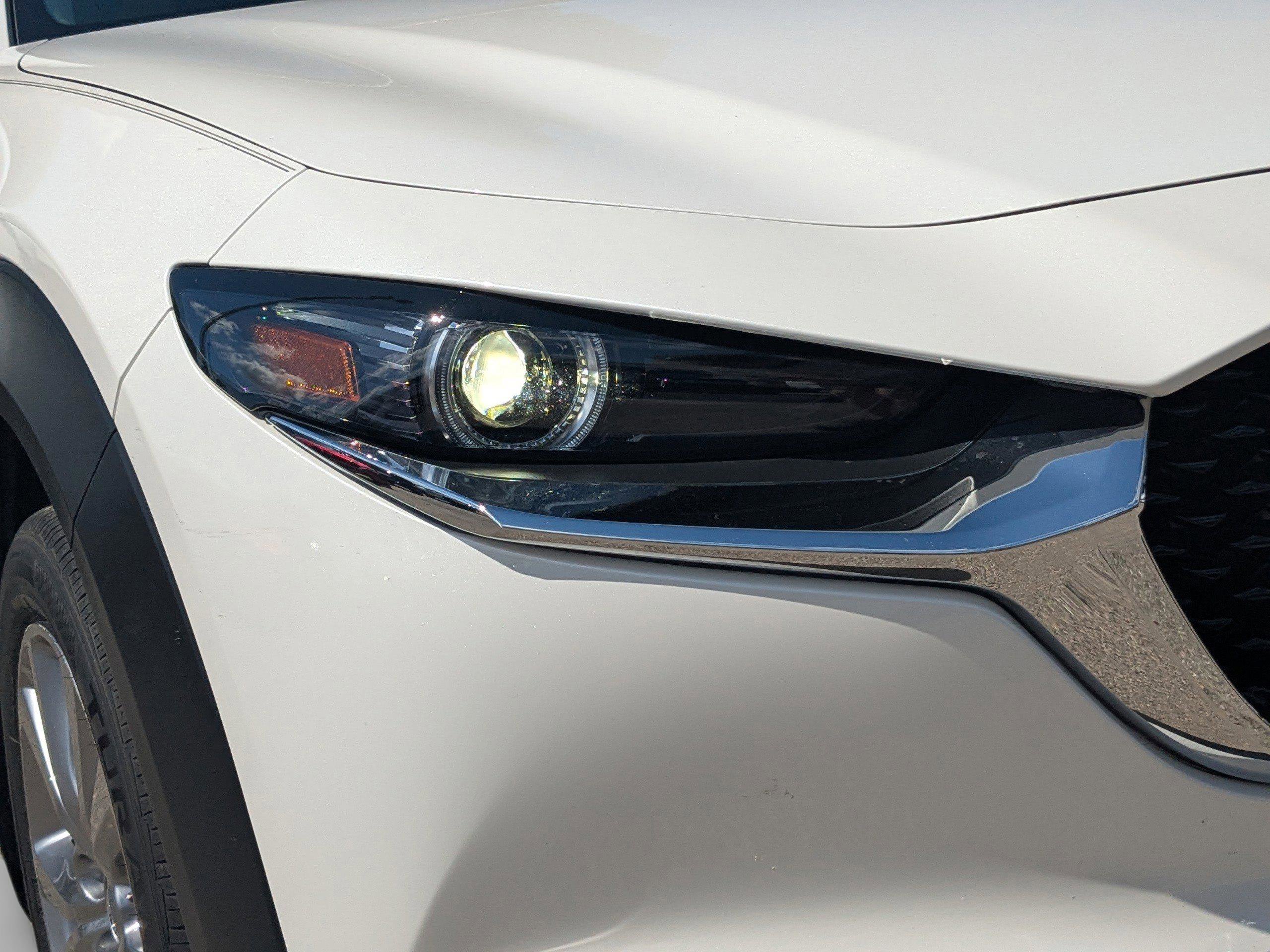 Used 2021 MAZDA CX-30 FWD 2.5 S w/ Premium Package image 28