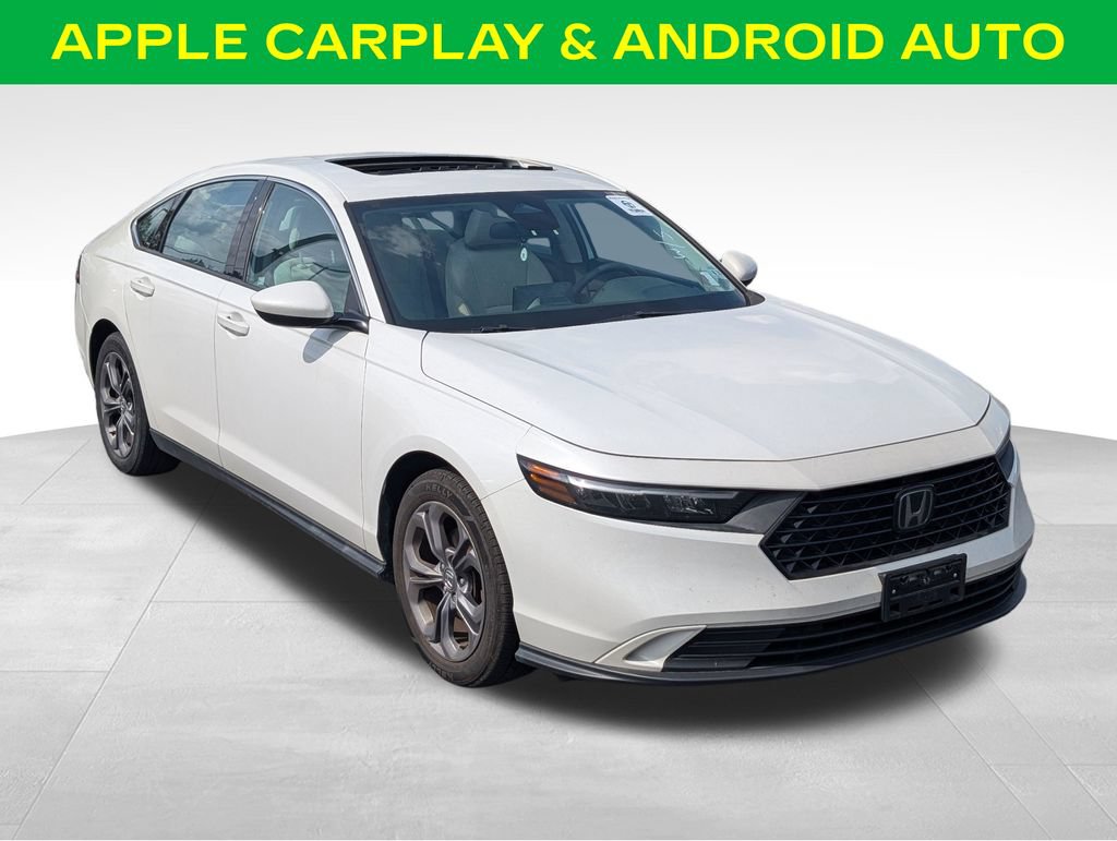 Used 2023 Honda Accord EX image 4