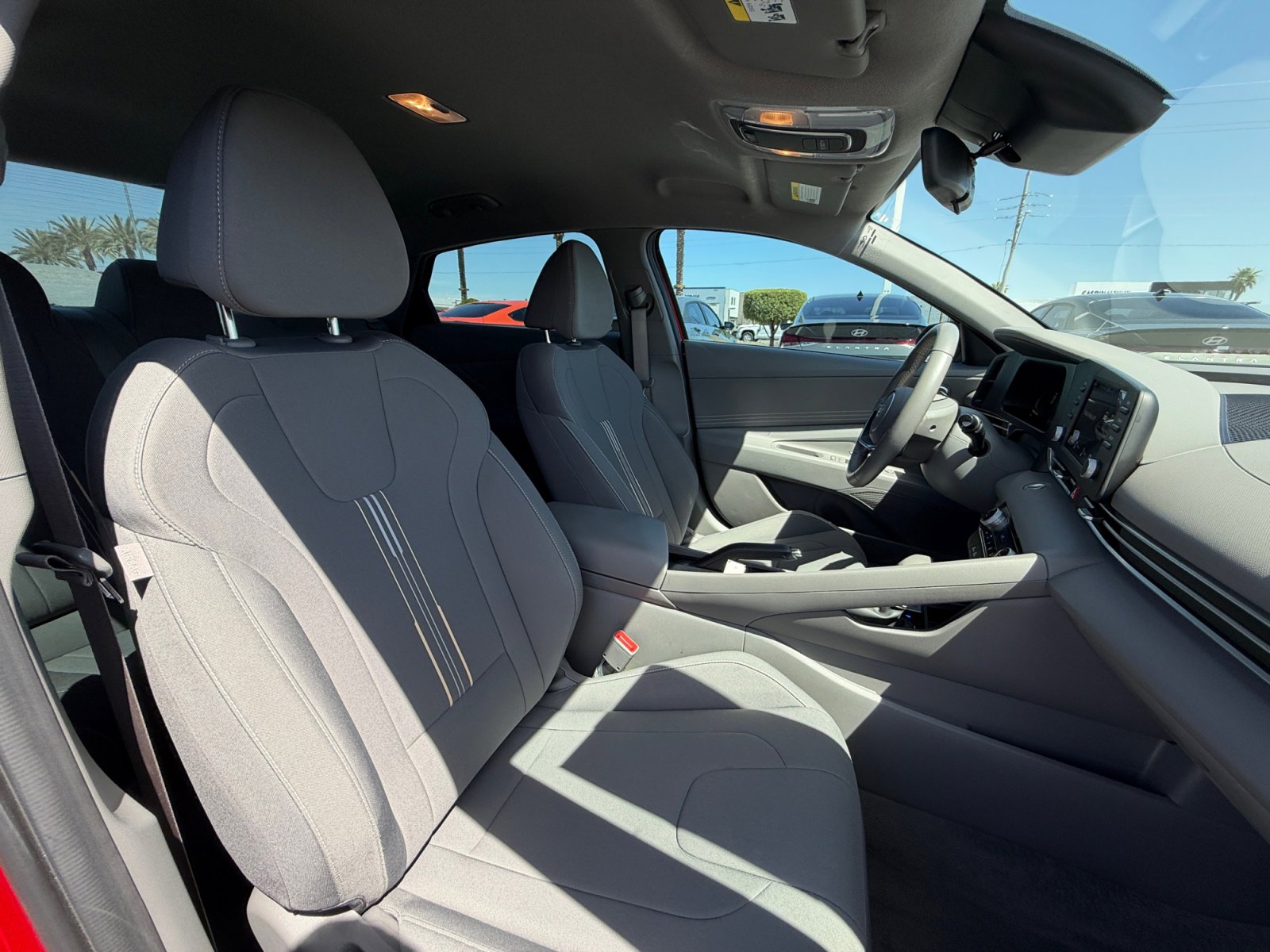 Certified 2025 Hyundai Elantra Sport FWD image 15