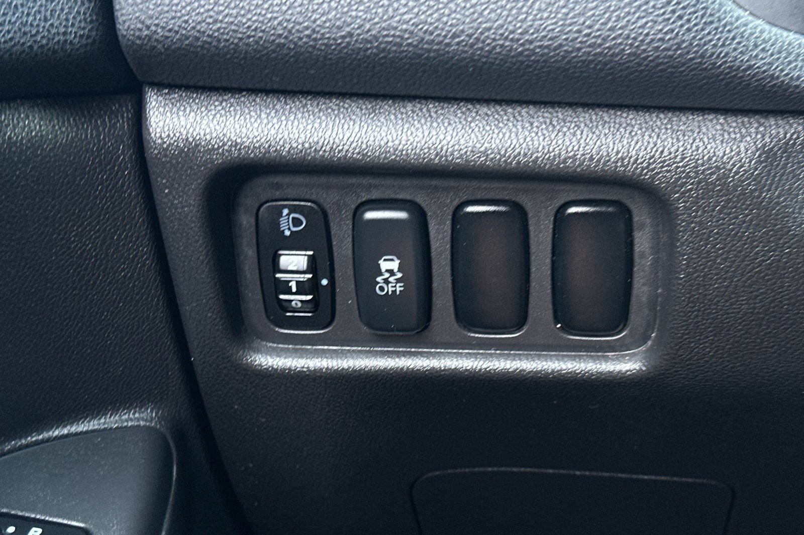 Used 2013 Mitsubishi Outlander Sport SE AWD/4WD image 23