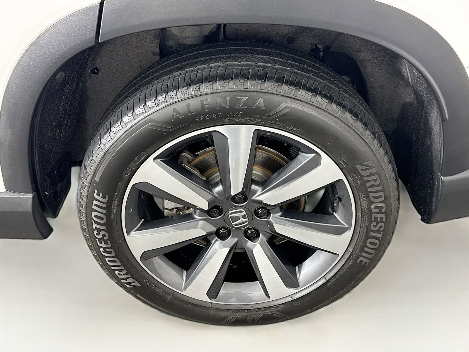 Used 2023 Honda Pilot Touring image 7