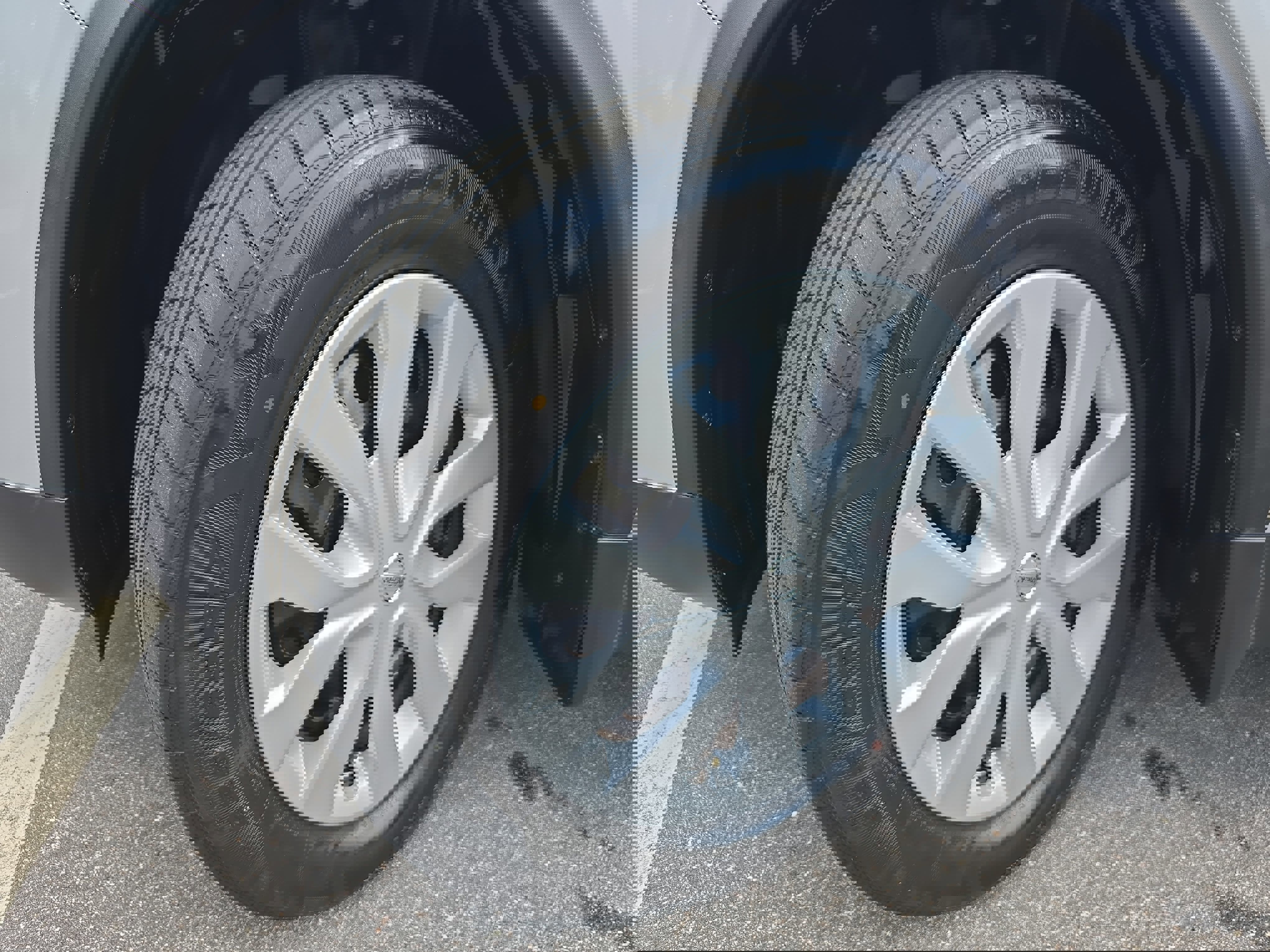 Used 2016 Nissan Rogue S image 33