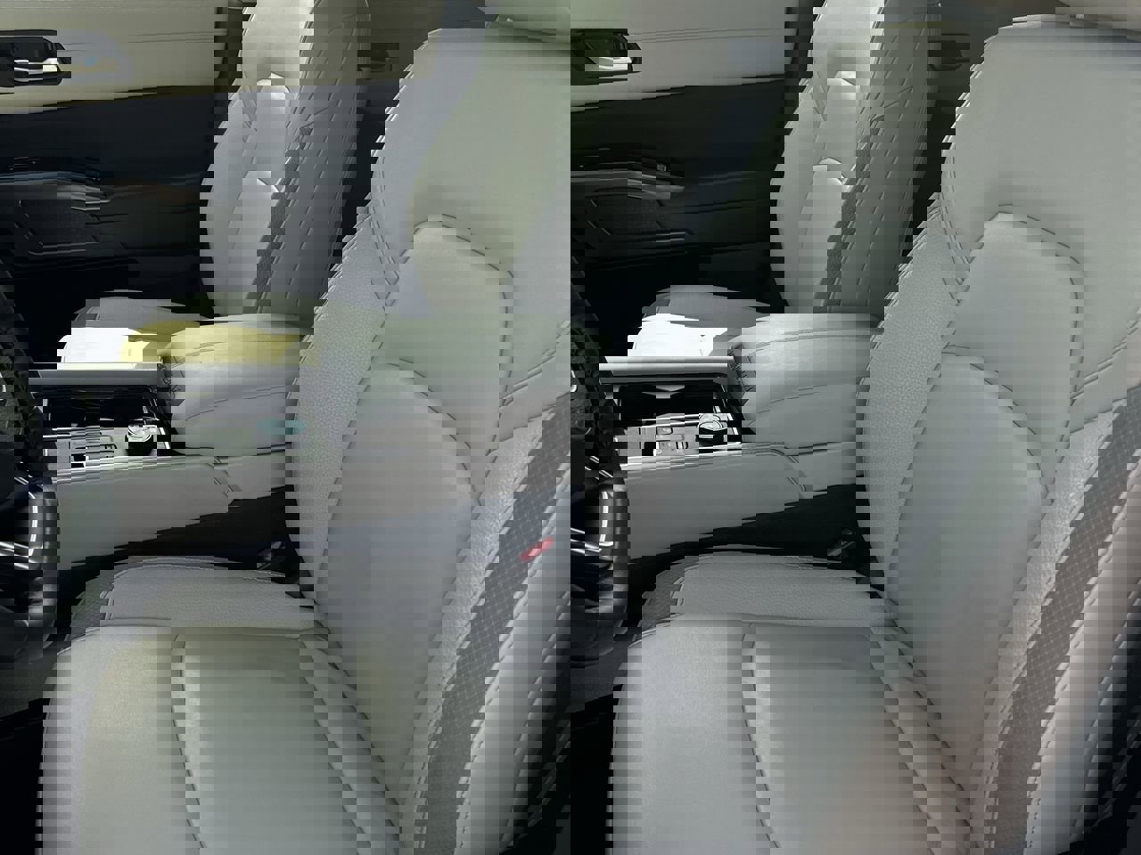 Used 2024 Nissan Pathfinder SL image 14