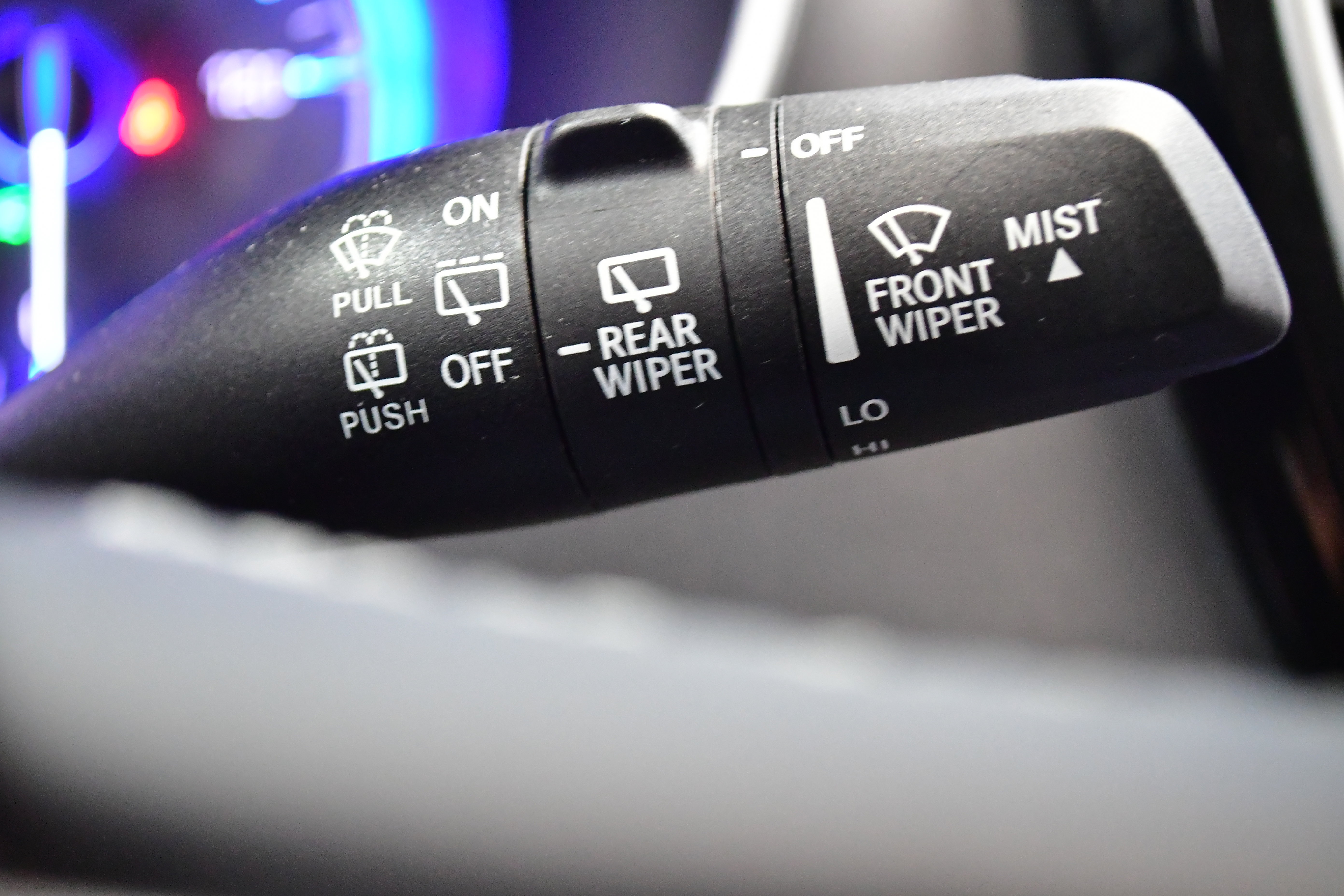 Used 2023 Chrysler Pacifica Touring-L FWD image 24