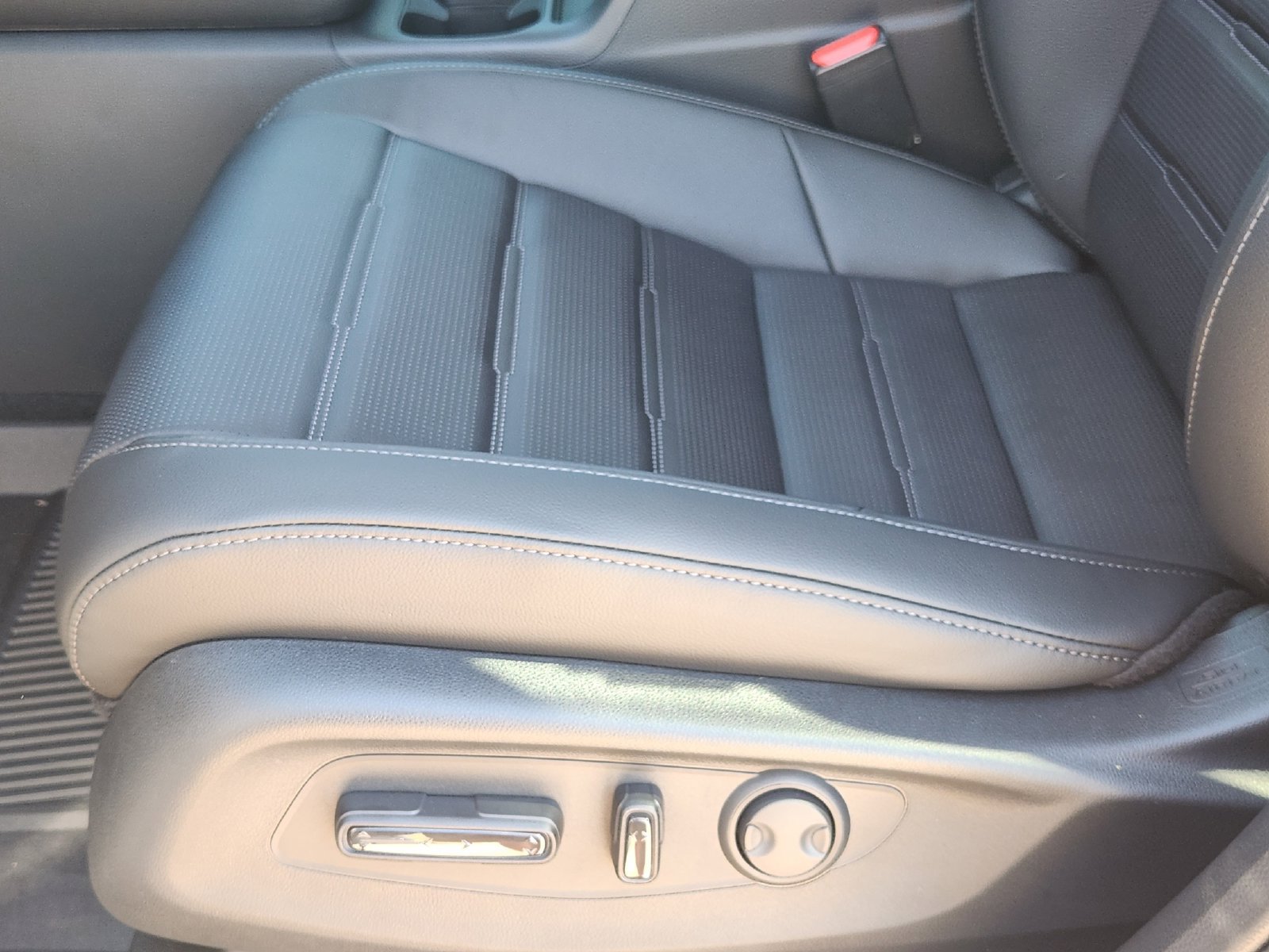 New 2027 Honda CR-V EX-L image 24