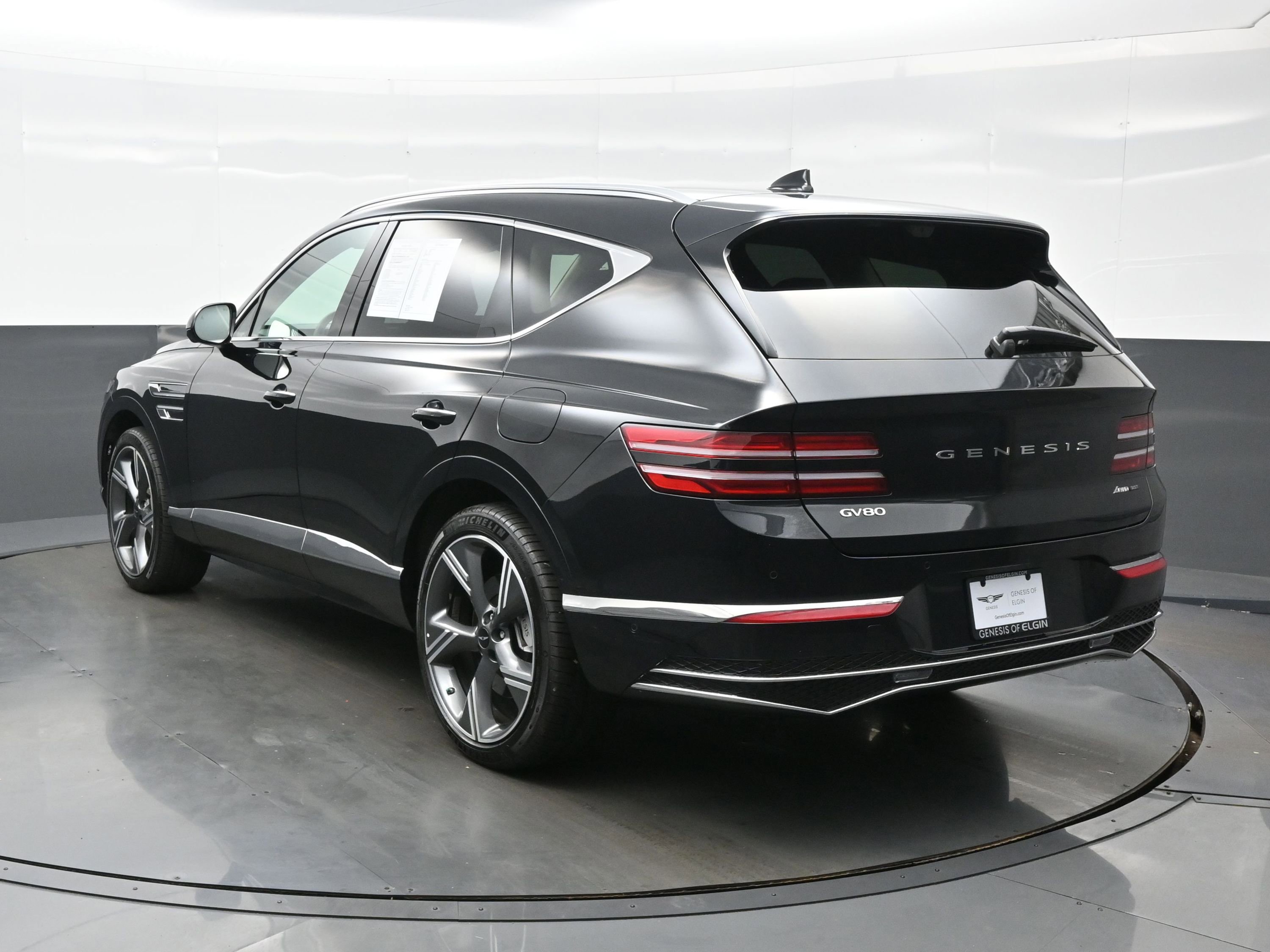 Certified 2025 Genesis GV80 3.5T Prestige image 4