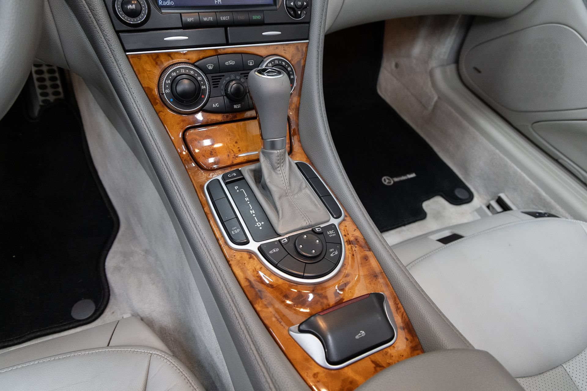 Used 2006 Mercedes-Benz SL 500 image 18