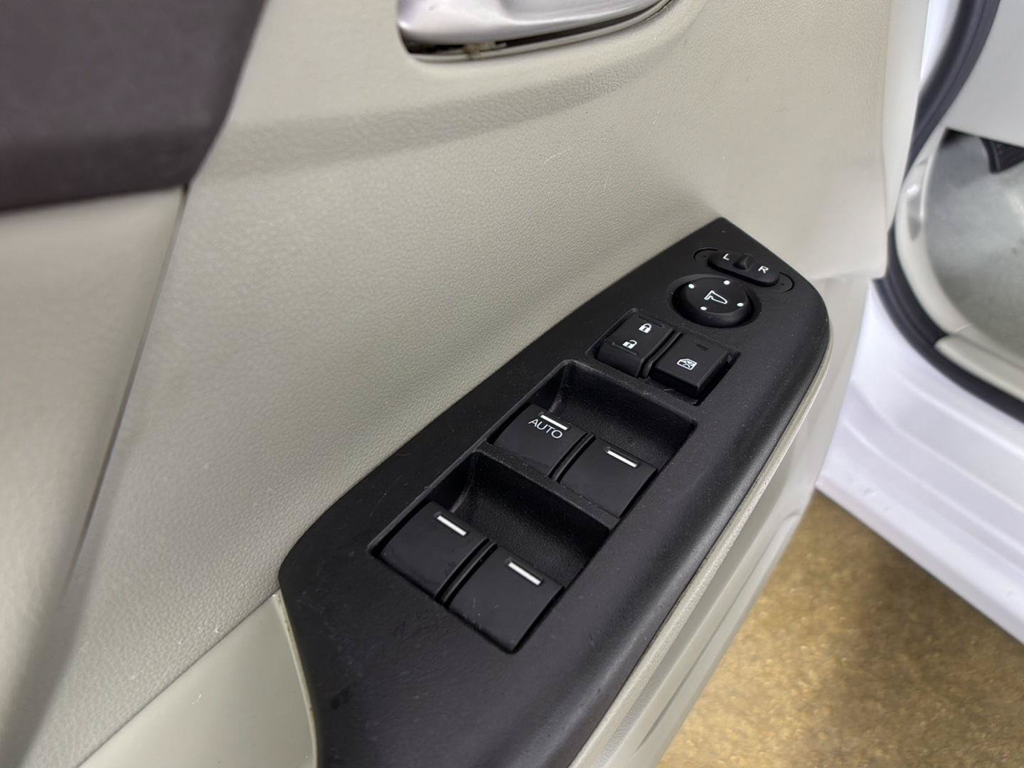 Used 2012 Honda Civic EX-L image 23