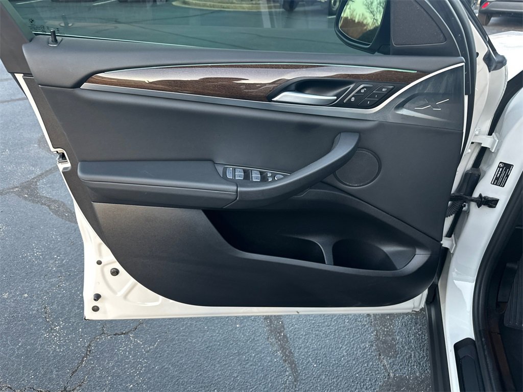 Used 2024 BMW X4 xDrive30i image 10