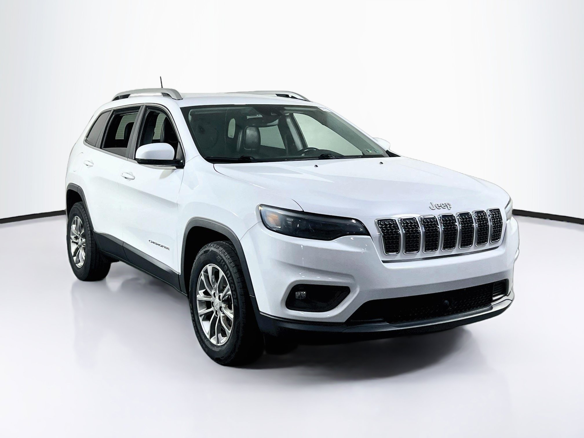 Used 2021 Jeep Cherokee Latitude Lux w/ Comfort/Convenience Group AWD/4WD image 3